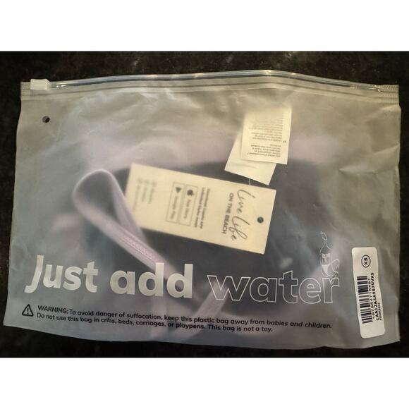 CUPSHE NWT purple bikini top‎ only - Picture 3 of 3